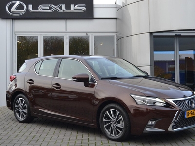 Lexus CT 200h Business Line PARKEER-SENSOR LED-KOPLAMPEN NAVI CLIMA AD-CRUISE LM-VELGEN KEYLESS BLUETOOTH