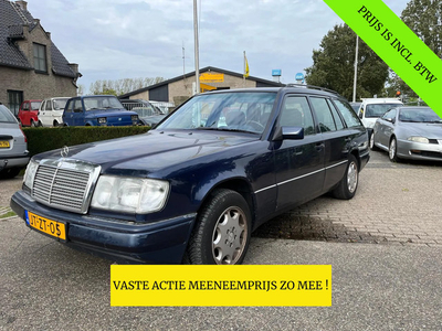 Mercedes-Benz E-klasse Combi 280 Elegance 7 persoons uitvoering, airco PRIJS IS INCL. BTW !!!!