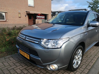 Mitsubishi Outlander 2.0 PHEV 4X4 AUT|NAVIGATIE|LEDER|ROCKFORD|KEYLESS-GO|AIRCO|ORIGINEEL NEDERLANDS