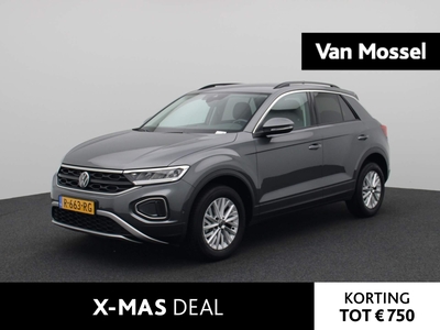 VOLKSWAGEN T-ROC 1.0 TSI Life 110 PK | Navigatie | Apple Carplay | Android Auto | Camera | Parkeersensoren | Park Assist | DAB | Digital Cockpit Pro | Inklapbare Spiegels |