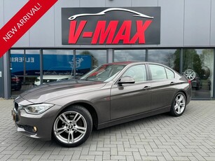 BMW 320i EfficientDynamics High Exec Navi Xenon Leder Cruise