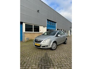 Opel CORSA 1.4 16 V Enjoy Nap