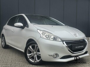 Peugeot 208 1.2 VTi AllurePanoCruiseClimaNaviLmvPdc