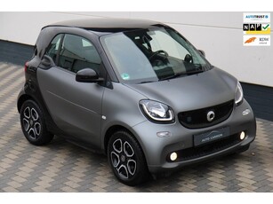 Smart Fortwo EQ Comfort PLUS 18 kWh Pano Navi Leder BTW !!