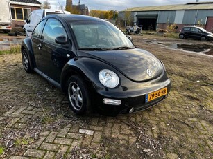 Volkswagen New Beetle 2.0 Highline