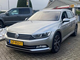 Volkswagen Passat Variant 1.6 TDI Highline DSG 2015 1E