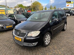 Volkswagen Touran 1.4 TSI AUTOMAAT/7PERSOONS/STOTTERT!!!