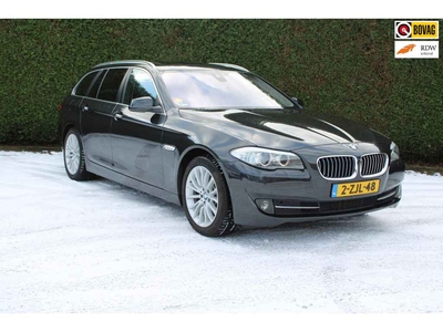 BMW 5 Serie Touring 520d High Executive softclose, panorama, keyless etc.