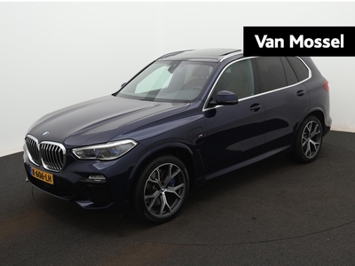 BMW X5 xDrive45e High Executive | GERESERVEERD | M-SPORT | PANORAMADAK | LUCHTVERING | LASER KOPLAMPEN | HARMAN-KARDON | LEDER | STOELVERWARMING+VENTILATIE | ELEKTRISCHE BESTUURDERSSTOEL MET GEHEUGEN | ELEKTRISCHE ACHTERKLEP | ACHTERUITRIJCAMERA | WEGKLAPBARE...