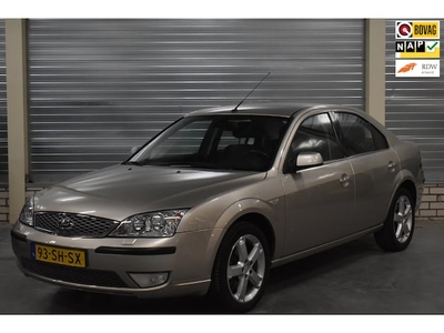 Ford Mondeo Benzine