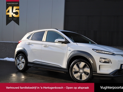 HYUNDAI KONA EV Premium 64 kWh/204pk/Warmtepomp/Adaptive/Leder/1e eig.