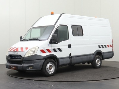 Iveco Daily 35S13 L2H2 7-Persoons Trekhaak (bj 2011)