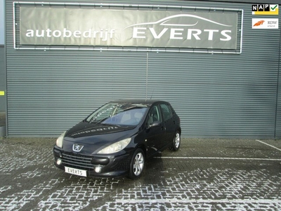 Peugeot 307 2.0-16V Premium climate control sportvelgen