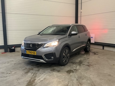 Peugeot 5008 Benzine