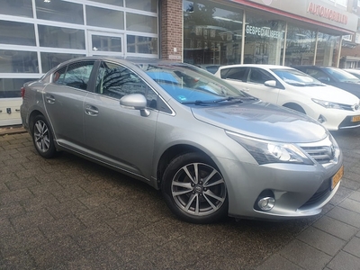 Toyota Avensis Benzine