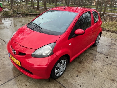 TOYOTA AYGO 1.0 12V AIRCO/NETTE AUTO/BOEKJES