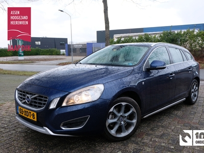 VOLVO V60 BWJ 2012 1.6 150 PK T3 Ocean Race TREKHAAK / PARKEERSENSOREN / LEDER / STOELVERW. / NAVI / CLIMA / CRUISE / LMV