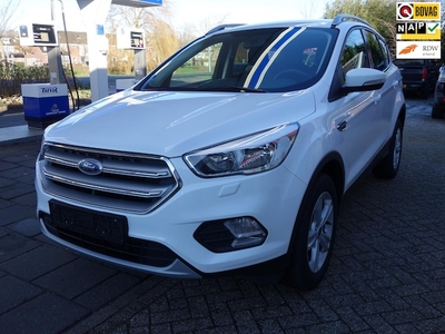 Ford Kuga Benzine