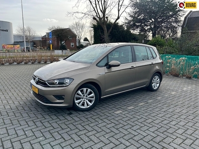 Volkswagen Golf Sportsvan Benzine