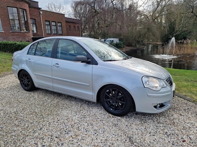 Volkswagen Polo Benzine