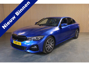 BMW 3-serie 320i Business Edition Plus M-sport - Stoelverwarming - Apple carplay/ Android auto