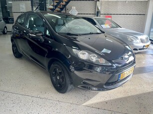 Ford Fiesta 1.25 LIMITED BLACK EDITION / AIRCO USB AUX LM VELGEN