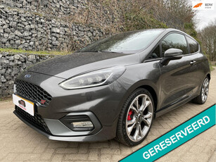 Ford FIESTA ST-3 1.5 200pk Performance Panoramadak B&O Apple Carpaly Cruise Contr