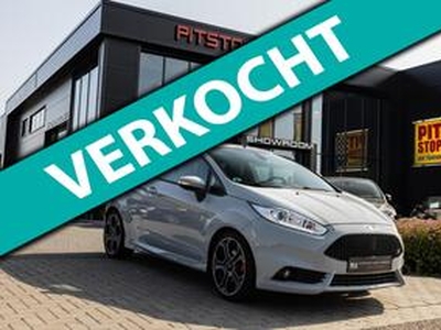 Ford FIESTA 1.6 ST2, 200 PK, Camera, Style, Full, 1e Eigenaar.