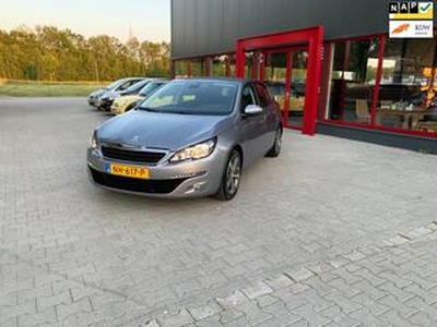 Peugeot 308 1.2 PureTech Active / Camera / Navi /