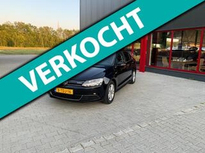 Volkswagen JETTA 1.4 TSI Hybrid Comfortline / Automaat / Navi / Clima / PDC /