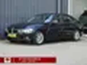 BMW 3-serie 320i Executive Automaat Navi PDC Bluetooth