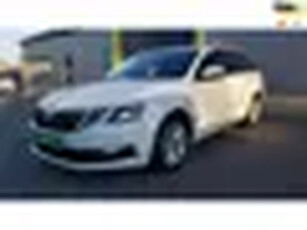 Skoda Octavia Combi 1.0 TSI Greentech Ambition Business in zeer nette staat Trekhaak Navi Cruise Cli