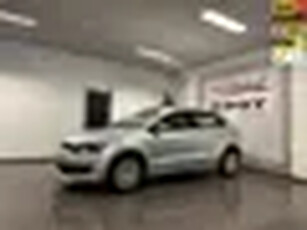 Volkswagen Polo 1.2 TSI BlueMotion Edition * 69.639 km + NAP / Dealer onderhouden / Navigatie / NL A