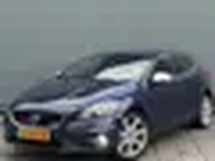 Volvo V40 BWJ 12-2014 2.0 D4 190PK R-DESIGN NAVI STOELVERW LEER TREKHAAK CRUISE