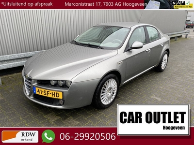 Alfa Romeo 159 2.2 JTS Distinctive Leer, Clima, Navi ,CC, PDC, Carkit, LM, nw. APK – Inruil Mogelijk –