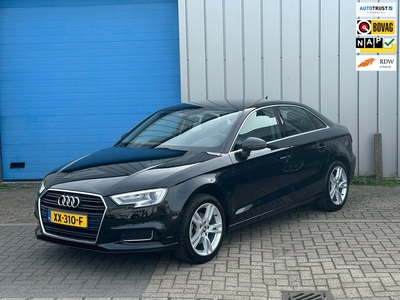 Audi A3 Limousine 30 TFSI Design LEER PDC EERSTE EIG