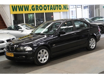 BMW 3 Serie 318i Executive Loopt warm Airco, Cruise