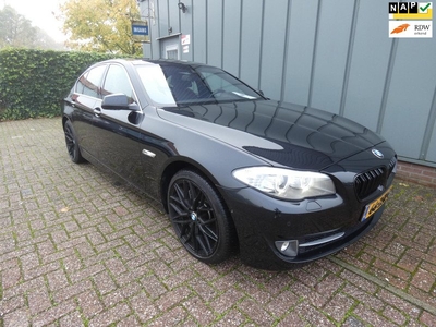 BMW 5-serie 535i ActiveHybrid Upgrade Edition Automaat //APK//NAP//Airco//Navi//Cruise//Leder//Softclose//Camera//Schuifkantel//