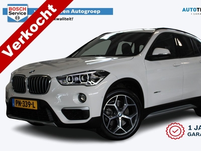 BMW X1 sDrive20i Executive | Incl. 1 jaar garantie | Panorama dak | Achteruitrij camera | Sportstoelen half leder | Cruise | Navi | Clima | Isofix | Getinte glas | Elek. achterklep | Zwarte hemel |