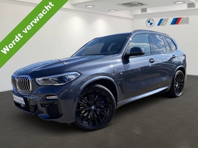 BMW X5 xDrive45e High Executive M Sport Laser Licht Panoramadak Harman - Kardon Comfortzetels Stoelventilatie 22 Inch LMV