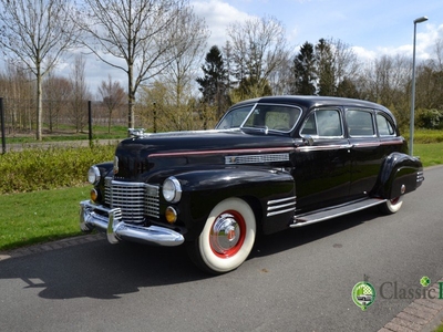 Cadillac Fleetwood 75 Limo