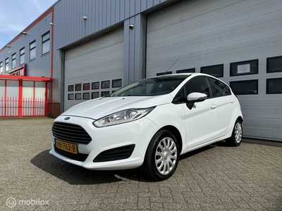 Ford Fiesta 1.0 Style/5-Drs/Airco/Navi/PDC/LED/NAP