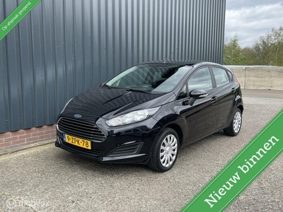 Ford Fiesta 1.0 Style NAP/NAVI/AIRCO/BOEKJE/5DEURS/NWE APK