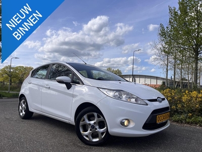 Ford Fiesta 1.4 Titanium-97 PK AIRCO-MFT-BLUETOOTH