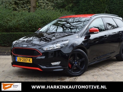 Ford Focus Wagon 1.5 Black Edition