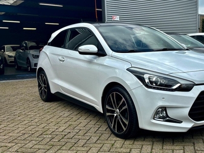 Hyundai I20 Coupé 1.4 HP i-Motion Premium 101pk Pano/PDC/Cruise/Clima/LED