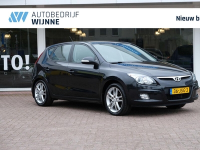 Hyundai i30 1.6 CVVT 125pk Aut. i-Catcher | Leer | Climate | 17inch velgen