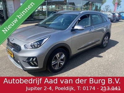 Kia Niro 1.6 GDi Hybrid DynamicLine / Modeljaar 2020 Nieuwe type / Trekhaak / 10 inch Navi , Camera , Cruise , Climaat , Lane assist , Fabrieks garantie tot 7 jaar