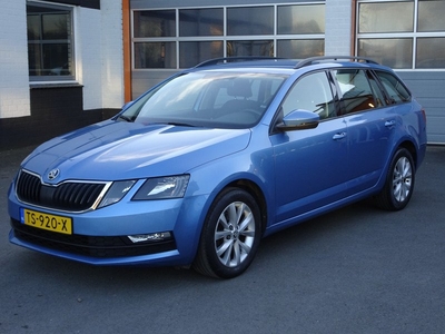 Škoda Octavia Combi 1.0 TSI Greentech Ambition Business Automatische airco, navigatie, cruise controle, trekhaak, licht metalen velgen, parkeersensoren, app-connect, enz.