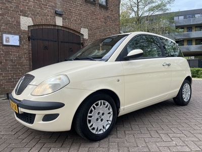 Lancia Ypsilon 1.2 Argento